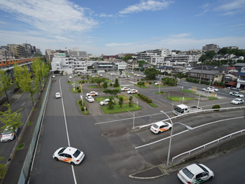 青葉自動車学校教習車