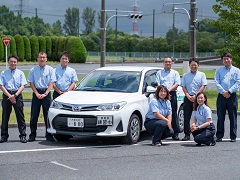 いわつき自動車学校教習車