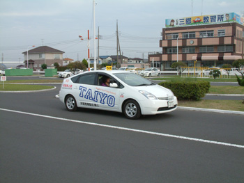 三郷自動車教習所教習車