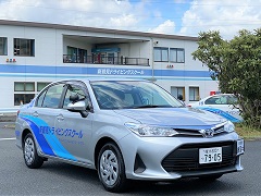 新鶴見ドライビングスクール教習車